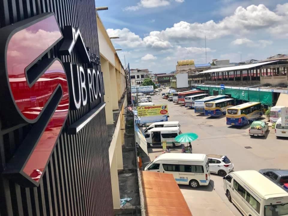 ซับรูมโฮเทล Subroom Hotel Szuratthani Kültér fotó