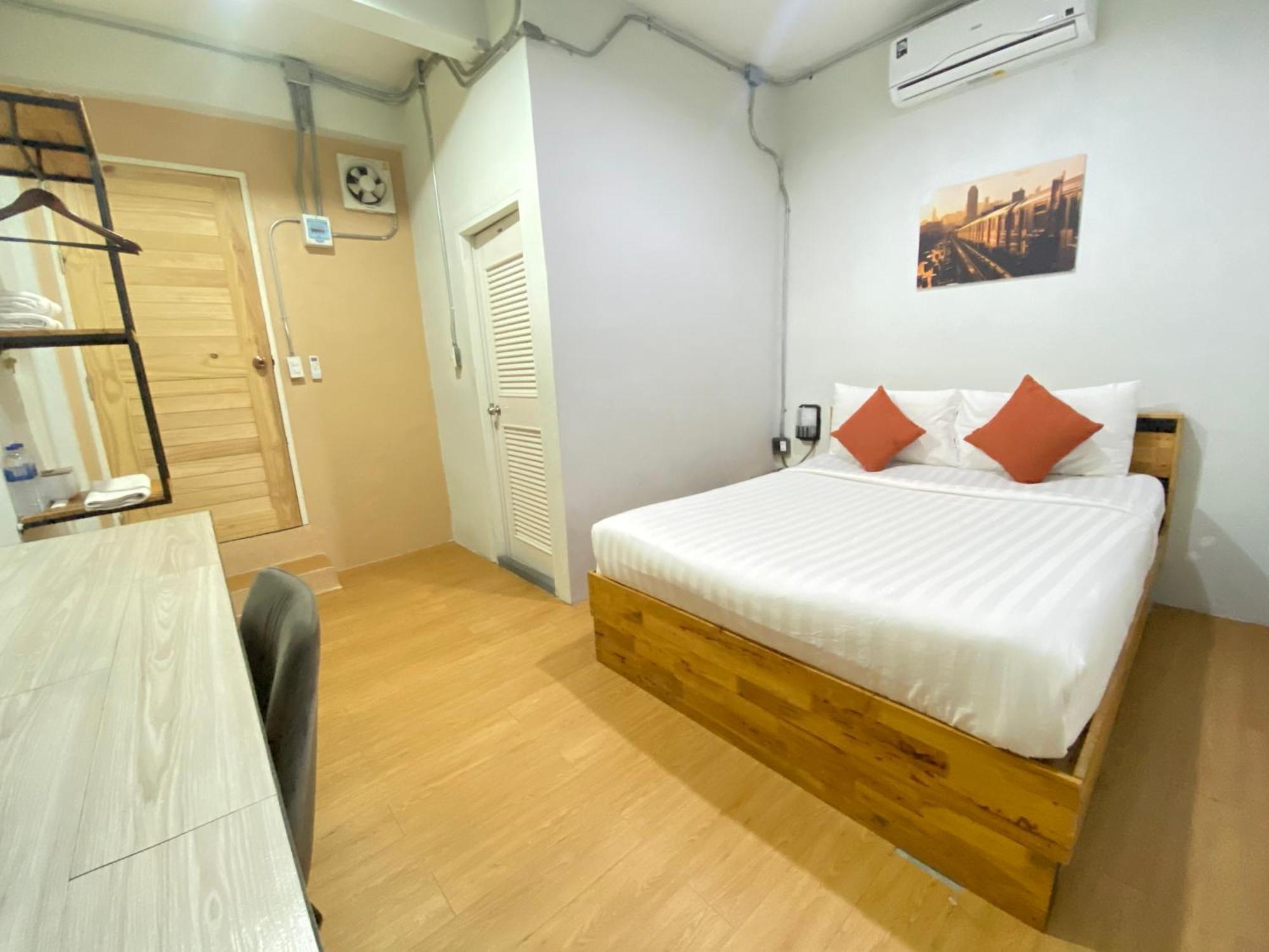 ซับรูมโฮเทล Subroom Hotel Szuratthani Kültér fotó